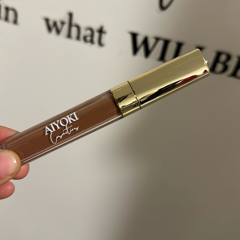 Creaseless concealer (dark creamy)